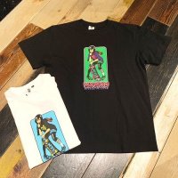 {MAGICAL MOSH MISFITS × 進撃の巨人} MxMxM “MAGICAL MOSH MIKASA” TEE