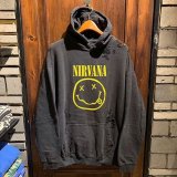 画像: {THRIFTY LOOK} "WORN-OUT" BAND HOODIE / Yellow Smily